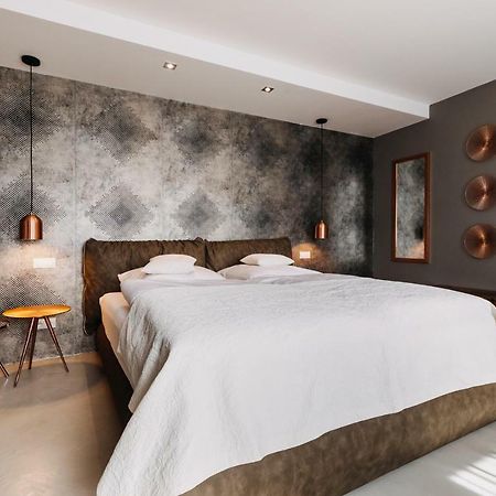 VILLA BRICOLA - Boutique Apartments Karlovy Vary Extérieur photo