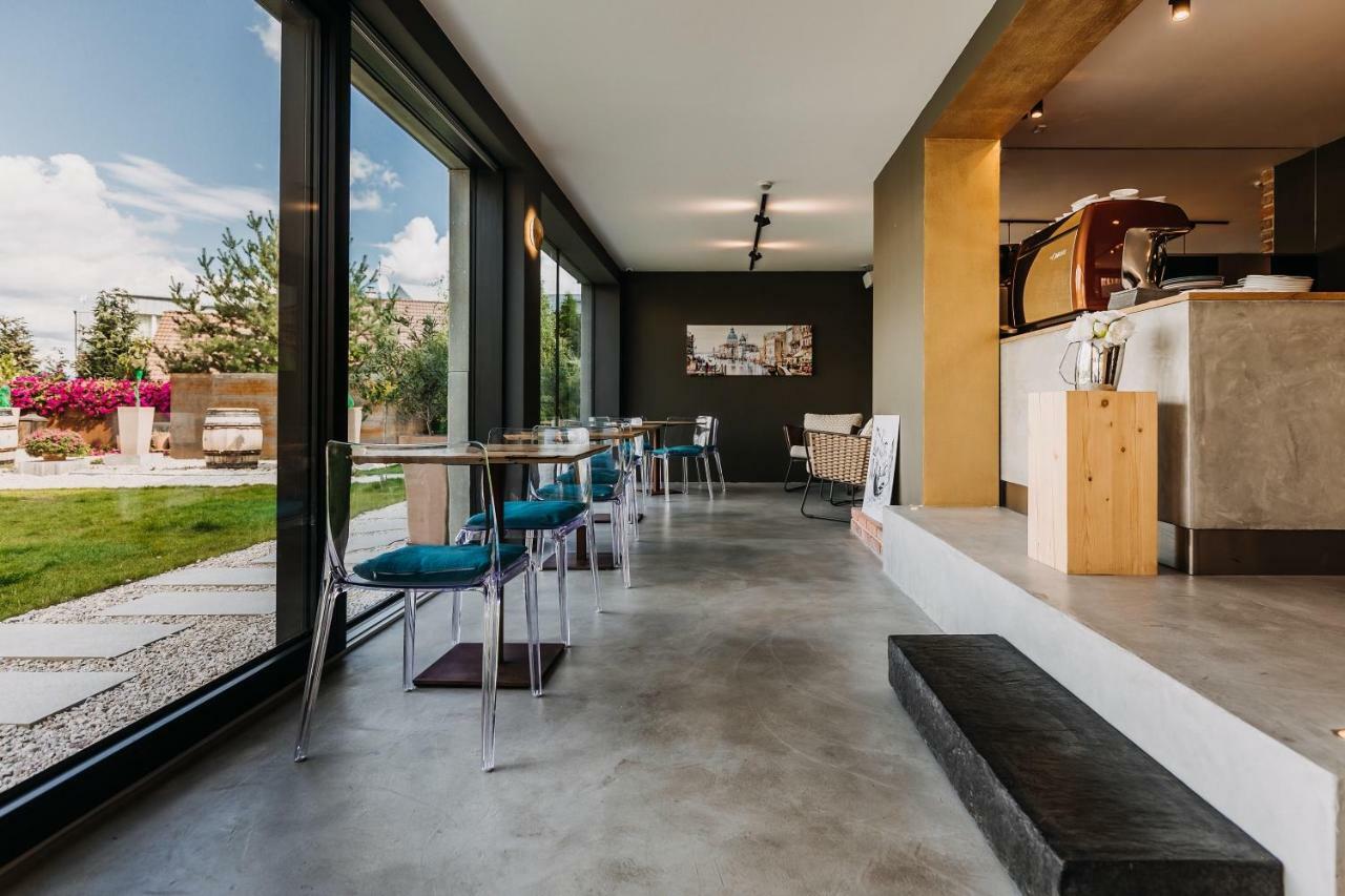 VILLA BRICOLA - Boutique Apartments Karlovy Vary Extérieur photo